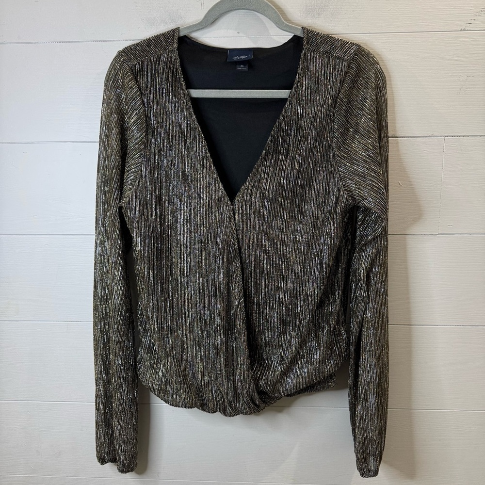 Daytrip | Women's Long Sleeve Metallic Top Size Medium NWOT